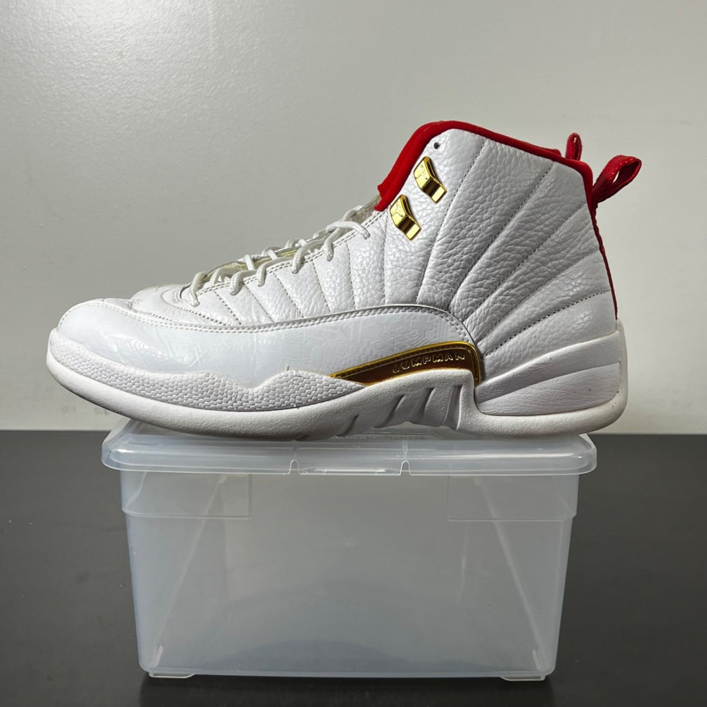 Jordan 12 Retro FIBA (2019) 11 (Heavily Worn Pre-Owned)JordanWhite/University Red-Metallic Gold - Image 3