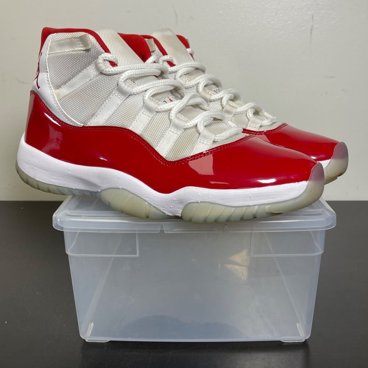 Jordan 11 Retro Cherry (2022) 11 (Moderately Worn Pre-Owned)JordanWhite/Varsity Red/Black - Image 1