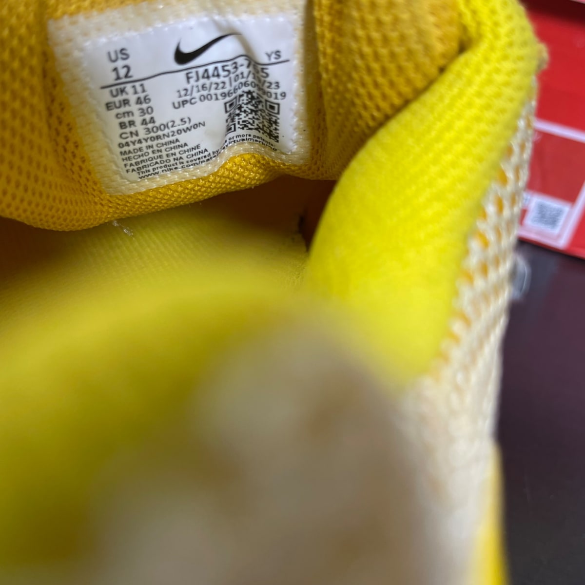 Nike Zoom Vomero 5 Yellow Ochre 12 (Moderately Worn Pre-Owned)NikeYellow Strike/Metallic Silver-Yellow Ochre - Image 6