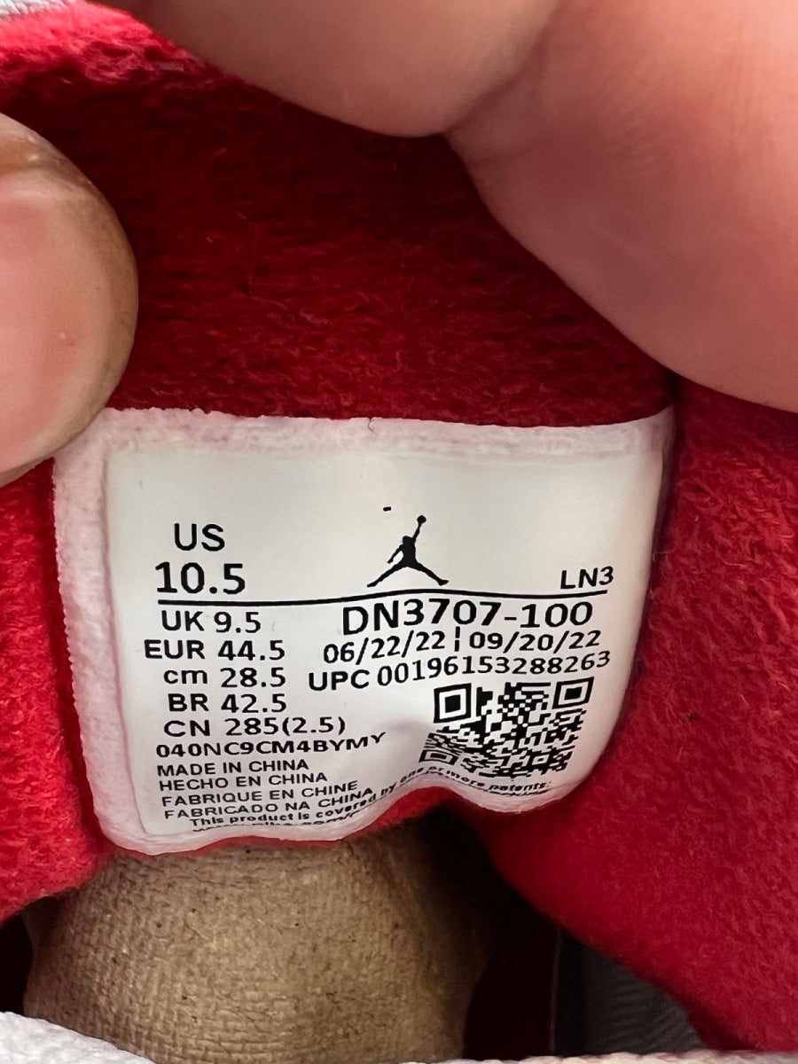 Jordan 3 Retro White Cement Reimagined 10.5 (Moderately Worn Pre-Owned)JordanSummit White/Fire Red/Black/Cement Grey - Image 8