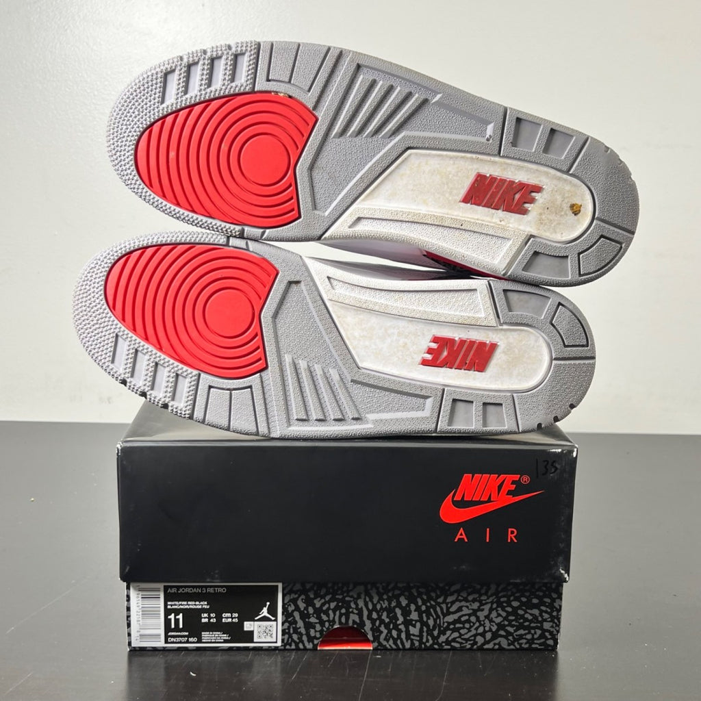 Jordan 3 Retro Fire Red (2022) 11 (Moderately Worn Pre-Owned)JordanWhite/Fire Red/Cement Grey/Black - Image 5