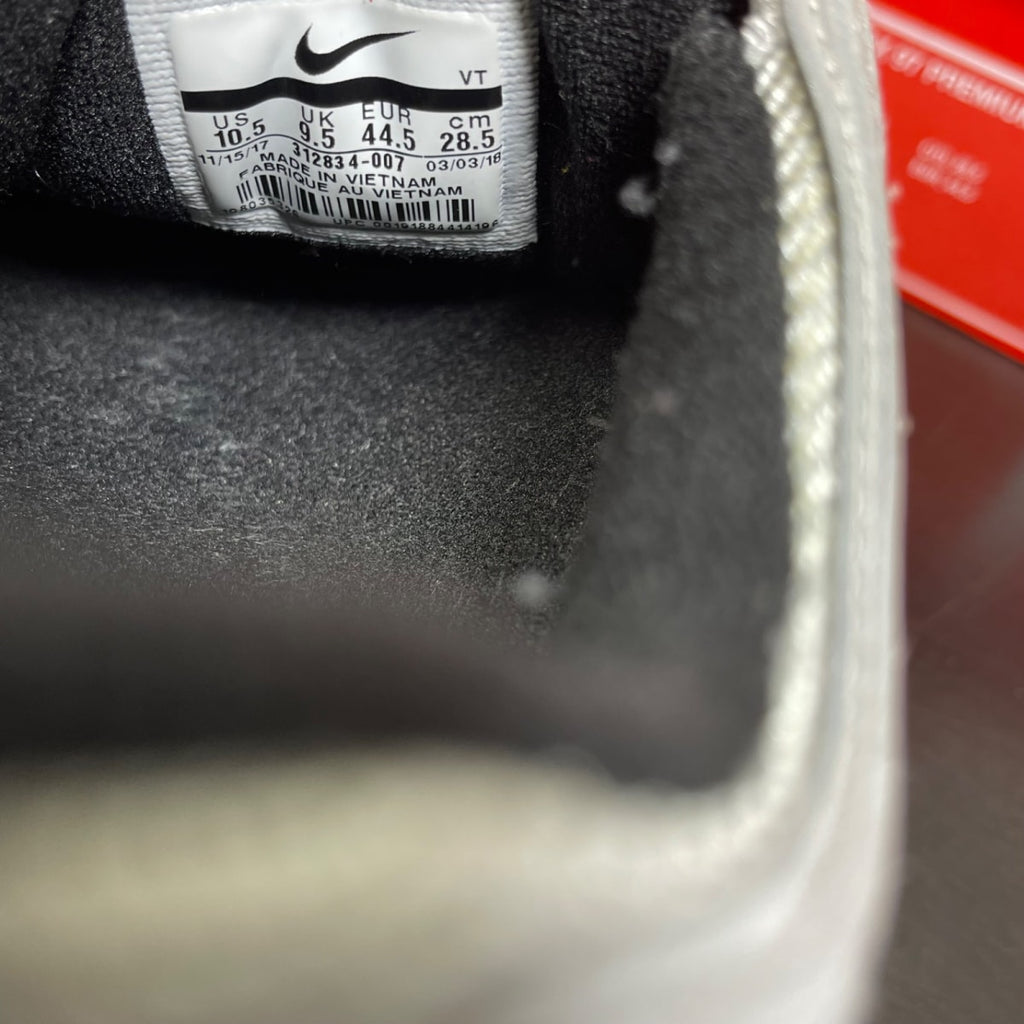 Nike Air Max 97 Reflective Silver 10.5 (Moderately Worn Pre-Owned)NikeReflect Silver/Black-Pure Platinum - Image 6