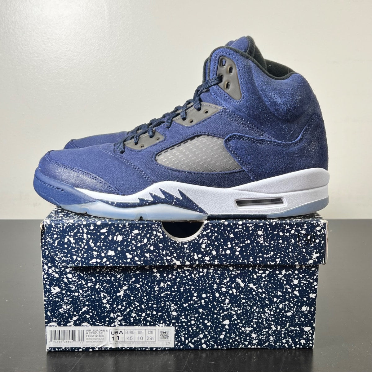 Jordan 5 Retro Midnight Navy 11 (Lightly Worn Pre-Owned)JordanMidnight Navy/Black/Football Grey - Image 3