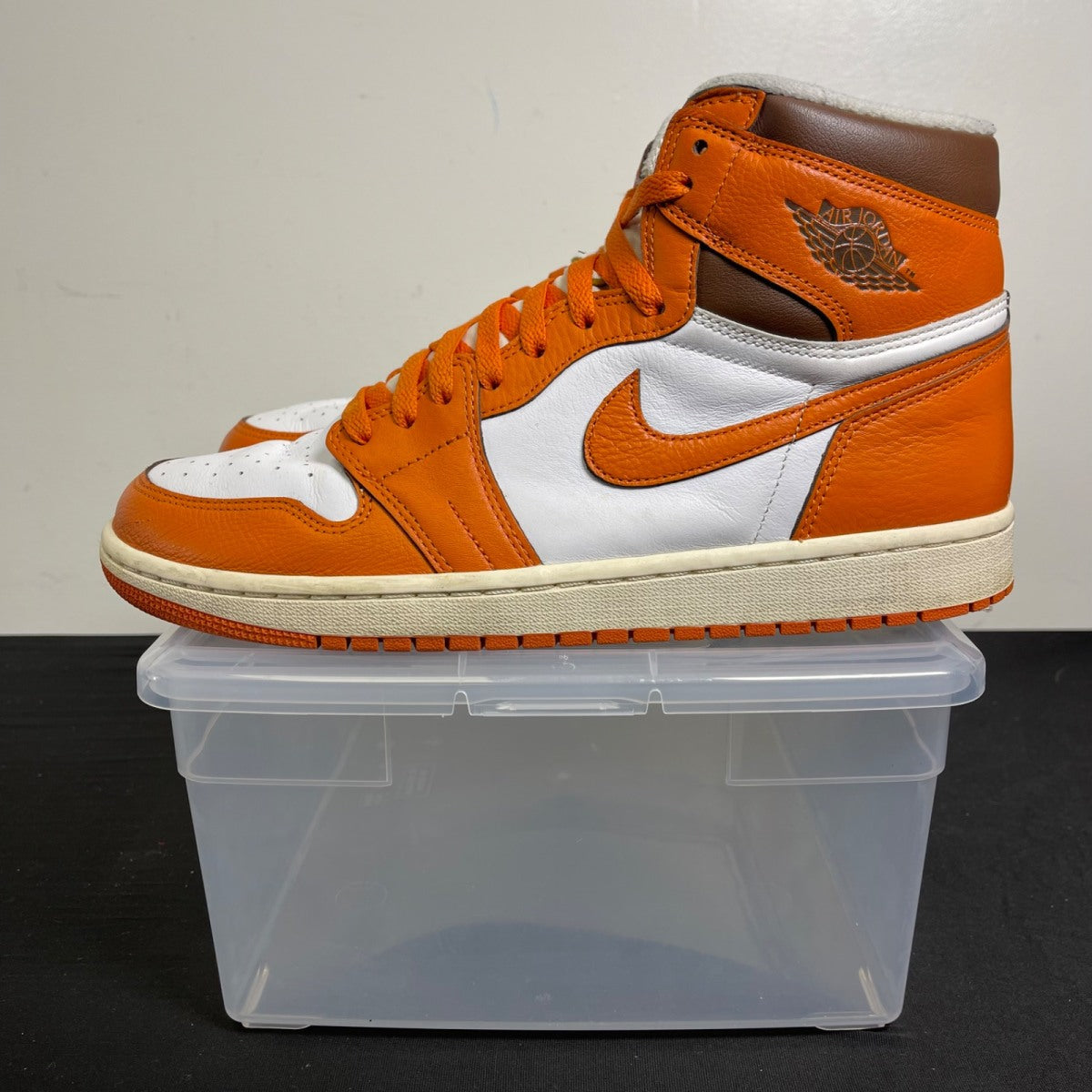 Jordan 1 Retro High OG Starfish (Women's) 12W (Moderately Worn Pre-Owned)JordanWhite/Starfish-Cacao Wow-Sail - Image 3