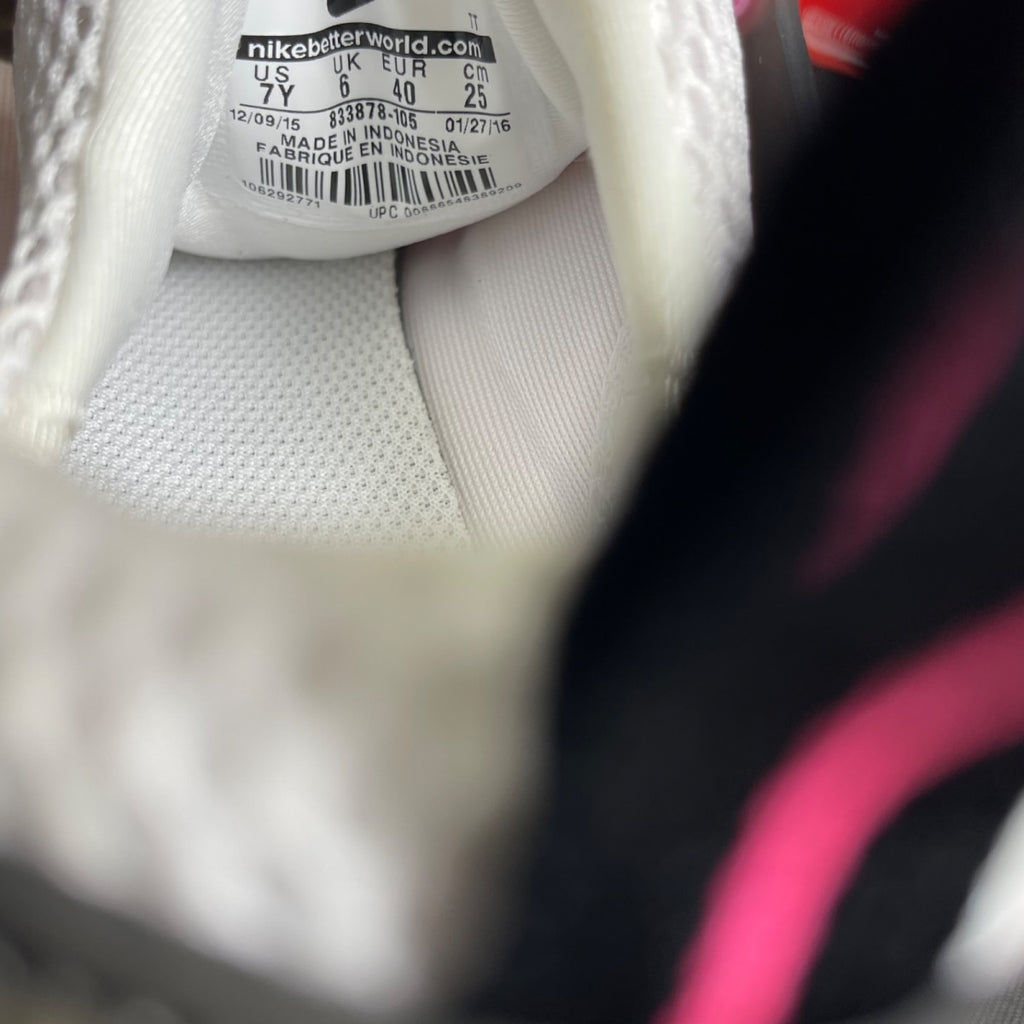 Nike Air Presto GS 'White Pink Blast' (Size 7) - aux