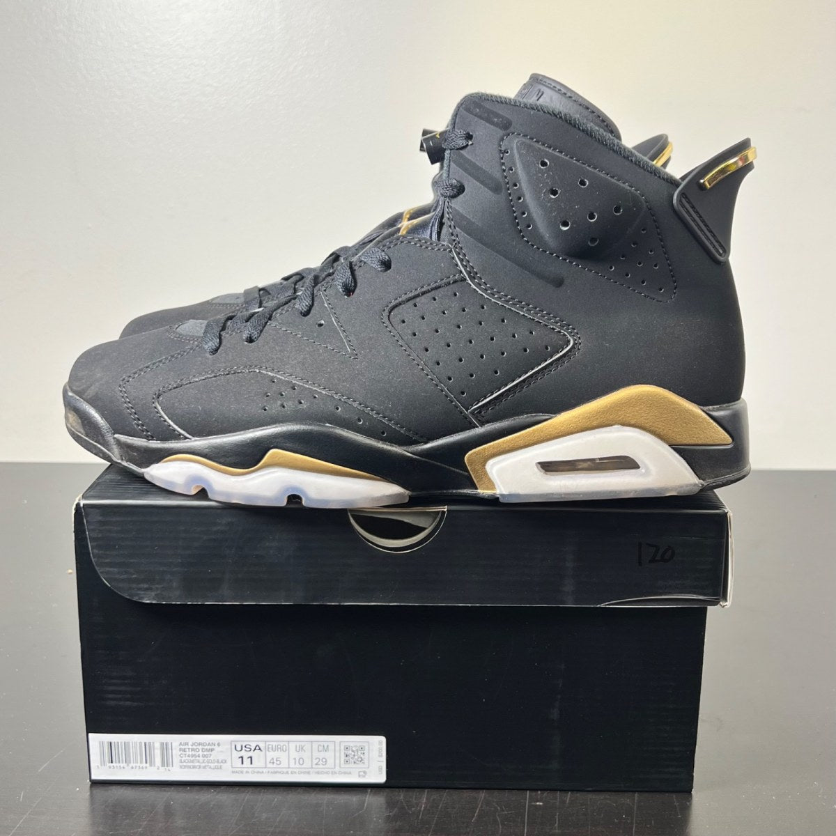 Jordan 6 Retro DMP (2020) 11 (Lightly Worn Pre-Owned)JordanBlack/Metallic Gold - Image 3