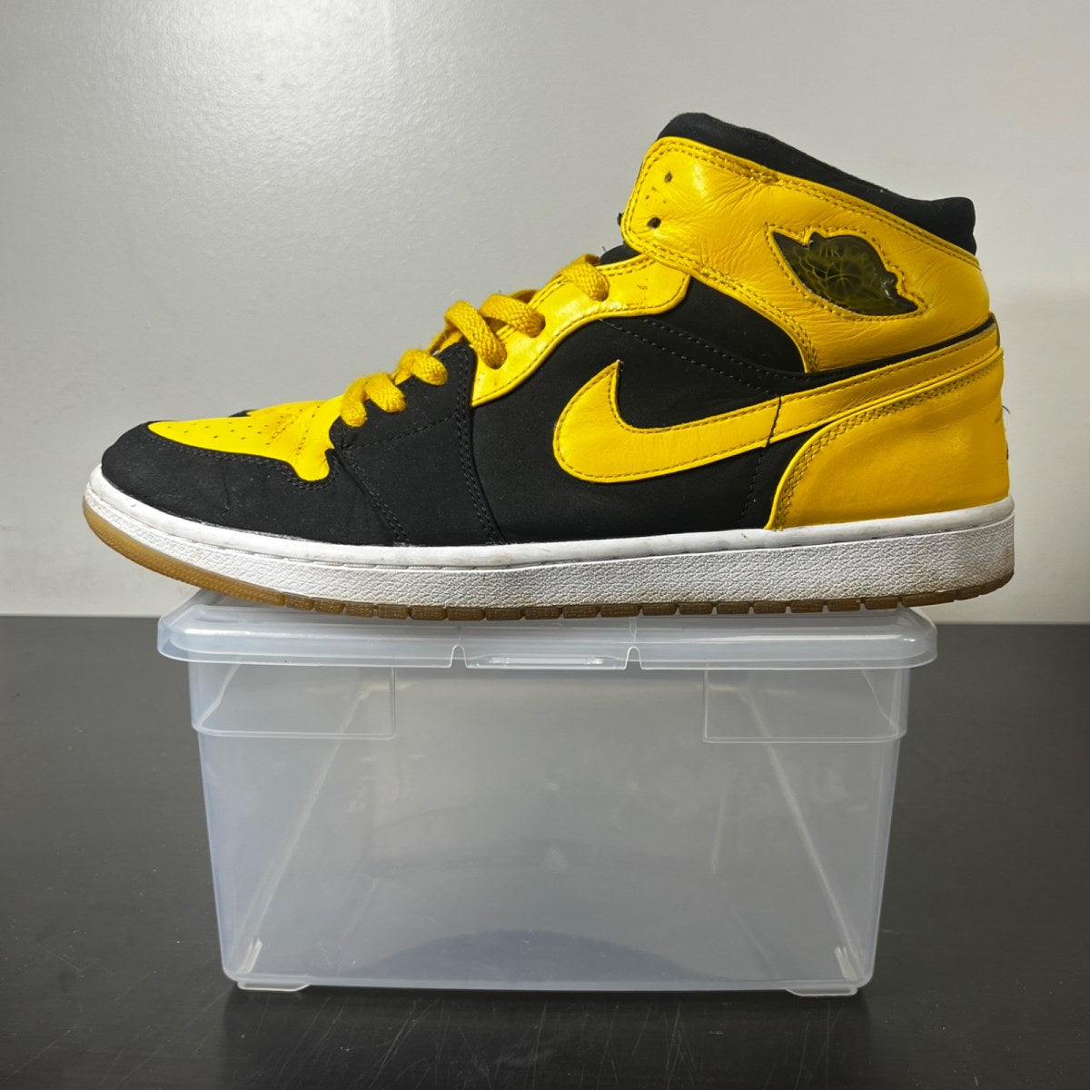 Jordan 1 Retro Beginning Moments Pack (BMP) New Love 13 (Heavily Worn Pre-Owned)JordanBlack/Varsity Maize-White - Image 3