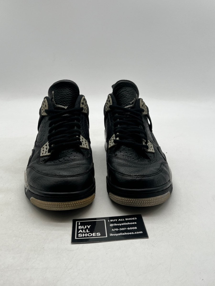 Jordan 4 Retro Oreo (2015) 8.5 (Moderately Worn Pre-Owned) - Image 2