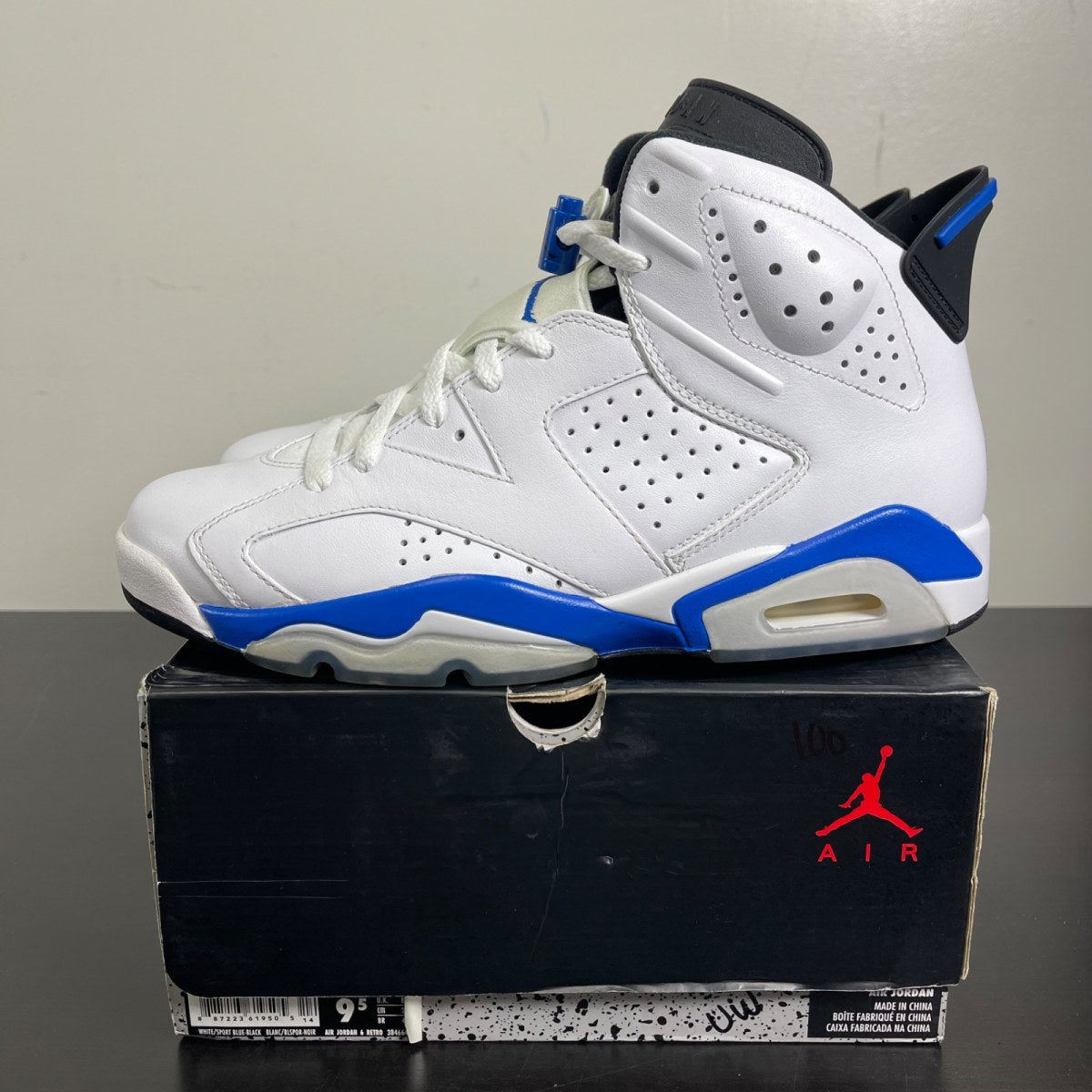 Jordan 6 Retro Sport Blue (2014) 9.5 (Moderately Worn Pre-Owned)JordanWhite/Sport Blue-Black - Image 3