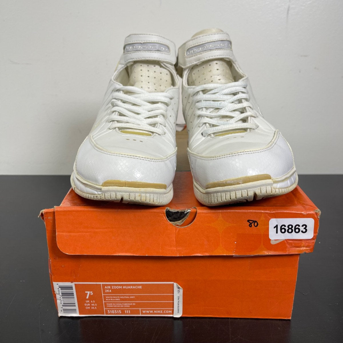 Nike Air Zoom Huarache 2K4 'White' 7.5 (Moderately Worn Pre-Owned)Nike - Image 2