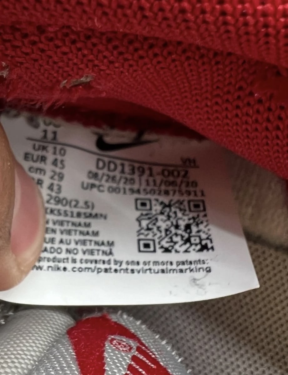 Nike Dunk Low Retro UNLV (2021) 11 (Heavily Worn Pre-Owned)NikeMedium Grey/White/Varsity Red - Image 6