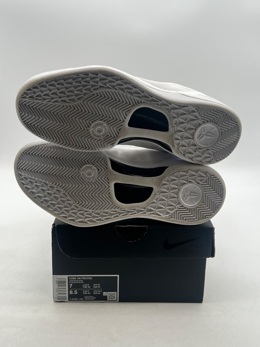 Nike Kobe 8 Protro Halo 7 (Lightly Worn Pre-Owned)NikeWhite/White-White - Image 8