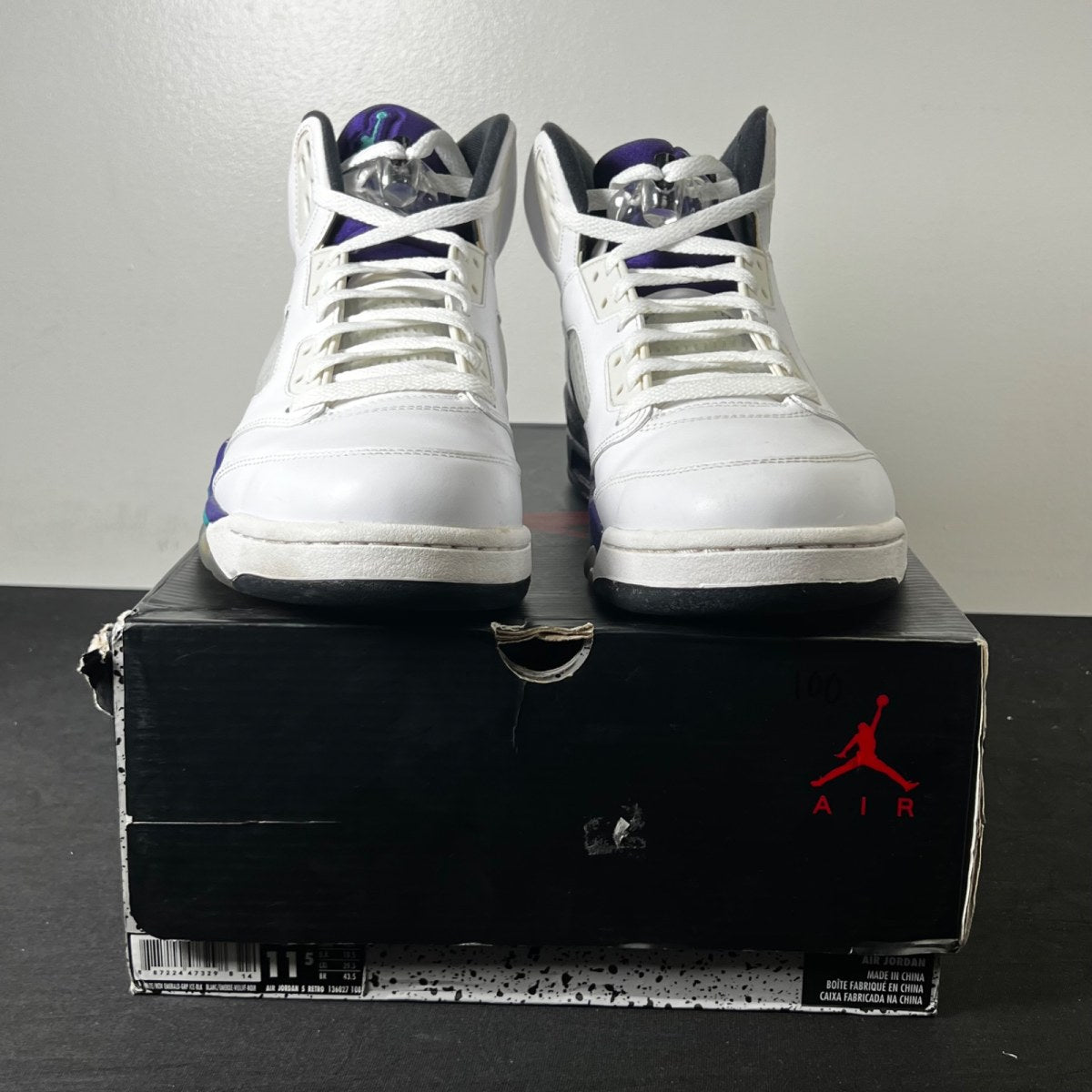 Jordan 5 Retro Grape (2013) 11.5 (Lightly Worn Pre-Owned)JordanWhite/Emerald-New Grape-Ice Blue - Image 2