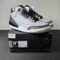 Jordan 3 Retro Wolf Grey (Size 9.5) - aux