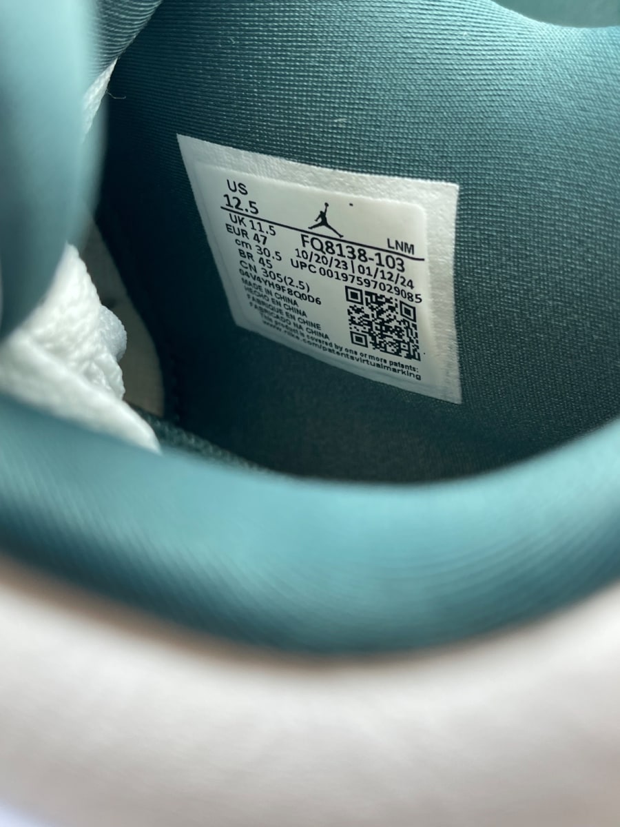 Jordan 4 Retro Oxidized Green 12.5 (Moderately Worn Pre-Owned)JordanWhite/Oxidized Green/White/Neutral Grey - Image 8