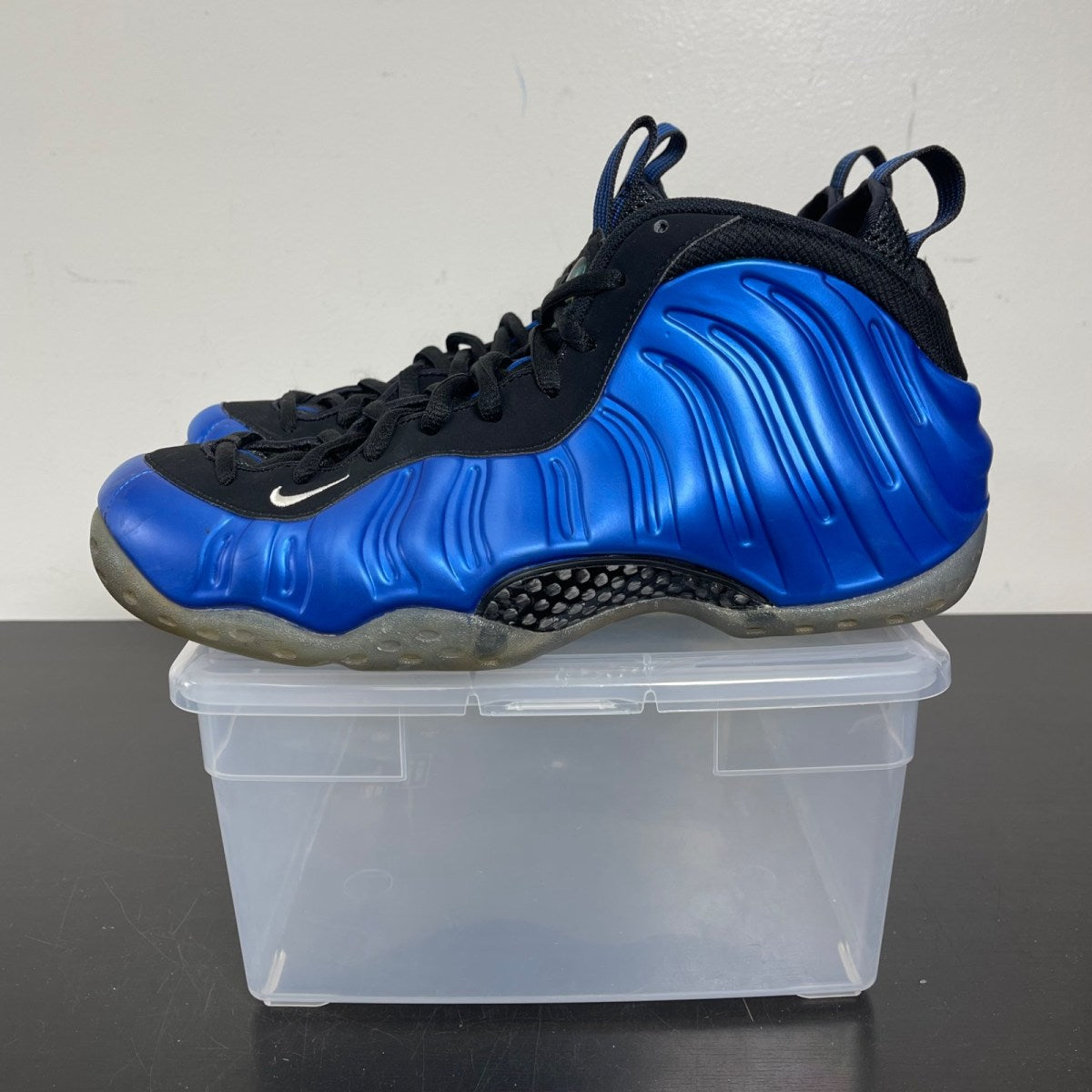 Nike Air Foamposite One Royal Blue XX 20th Anniversary (2017) 10 (Moderately Worn Pre-Owned)NikeDark Neon Royal/Black-White - Image 3