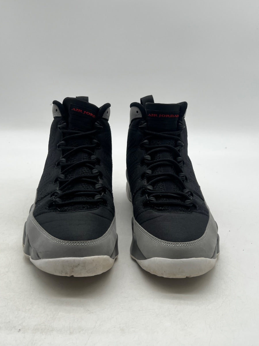 Jordan 9 Retro Particle Grey 11 (Moderately Worn Pre-Owned)JordanBlack/University Red/Particle Grey/White - Image 2