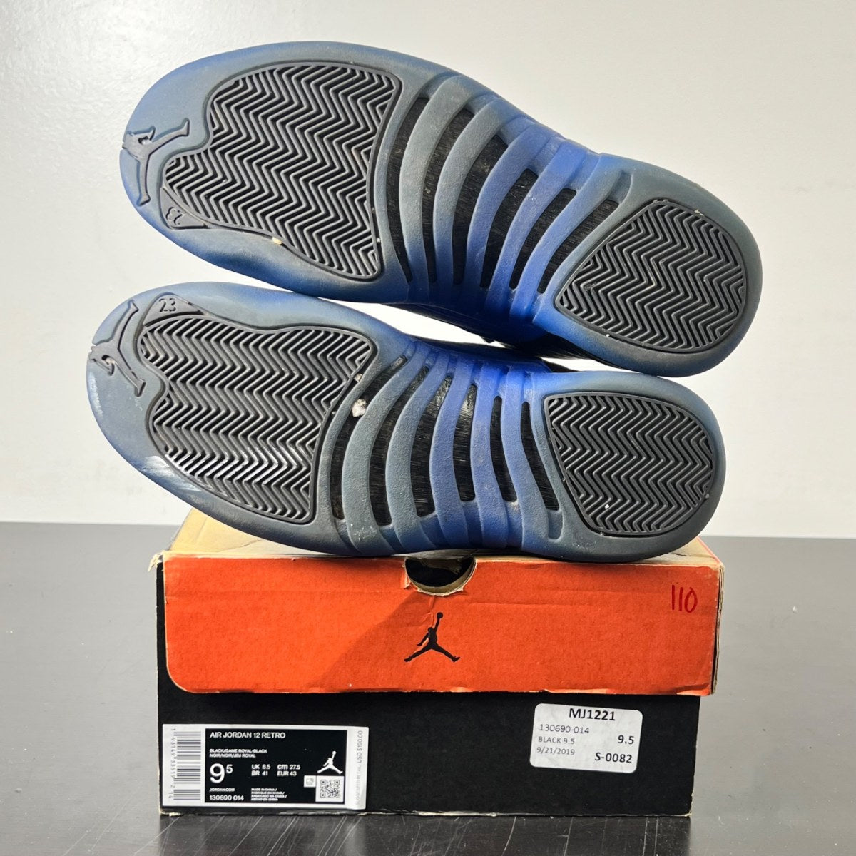 Jordan 12 Retro Black Game Royal 9.5 (Heavily Worn Pre-Owned)JordanBlack/Game Royal-Black - Image 6