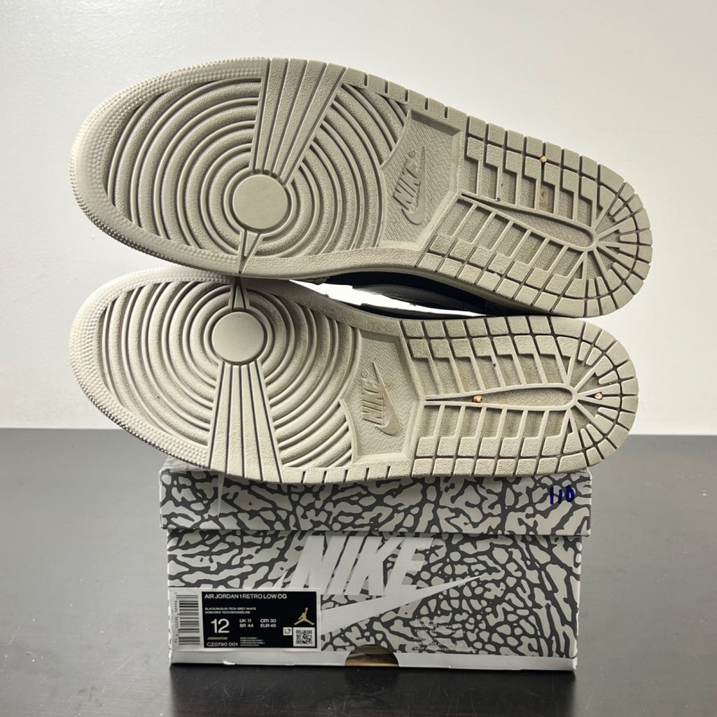 Jordan 1 Retro Low OG Black Cement 12 (Moderately Worn Pre-Owned)JordanBlack/Muslin/Tech Grey/White/Sail - Image 5