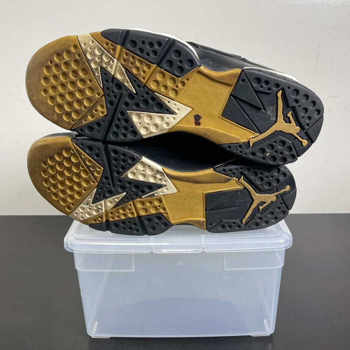 Jordan 7 Retro Golden Moments Pack (7) 9.5 (Moderately Worn Pre-Owned)JordanBlack/Metallic Gold-White - Image 5