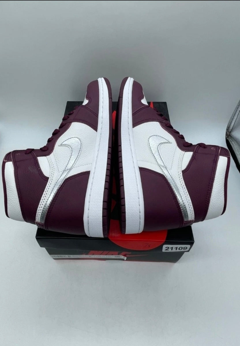 Jordan 1 Retro High OG Bordeaux 8 (Lightly Worn Pre-Owned)JordanBordeaux/White-Metallic Silver - Image 6