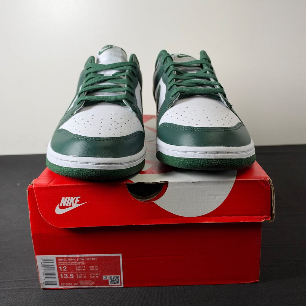 Nike Dunk Low Michigan State (Size 12) - aux