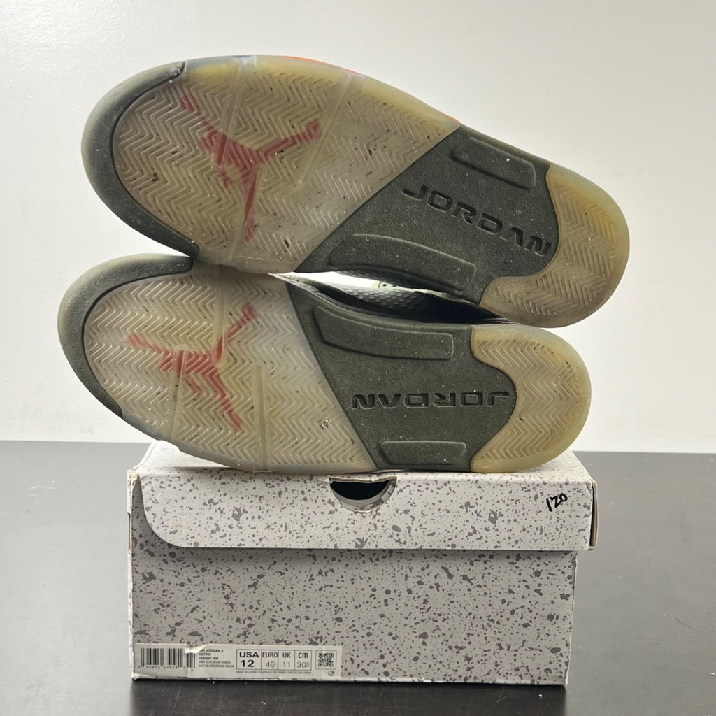 Jordan 5 Retro Olive (2024) 12 (Moderately Worn Pre-Owned)JordanArmy Olive/Solar Orange - Image 6