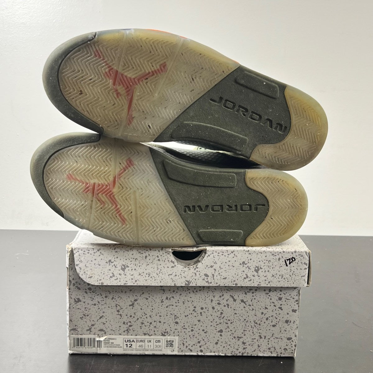 Jordan 5 Retro Olive (2024) 12 (Moderately Worn Pre-Owned)JordanArmy Olive/Solar Orange - Image 6