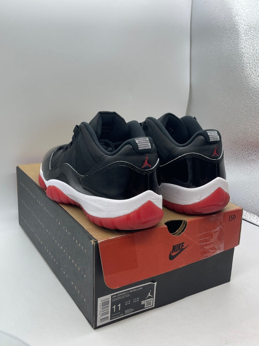 Jordan 11 Retro Low Bred (2025) 11 (Moderately Worn Pre-Owned)JordanBlack/White-Varsity Red - Image 4