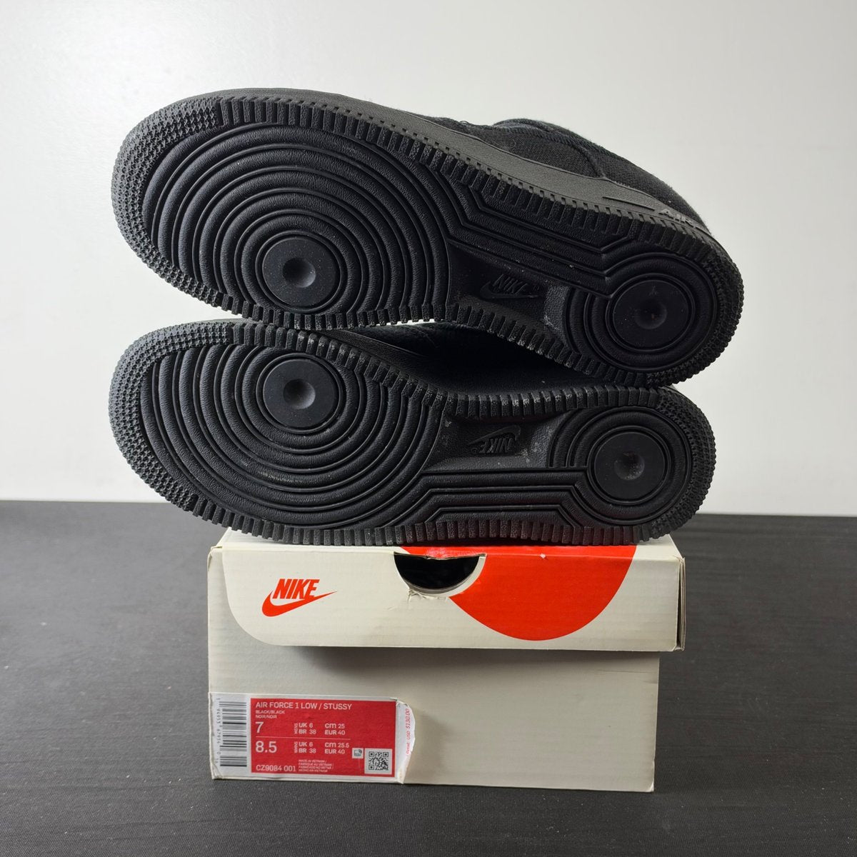 Nike Air Force 1 Low Stussy Black (Size 7) - aux