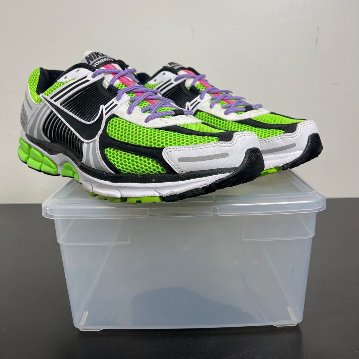 Nike Zoom Vomero 5 Electric Green Black 12 (Moderately Worn Pre-Owned)NikeElectric Green/Black-Sail - Image 1