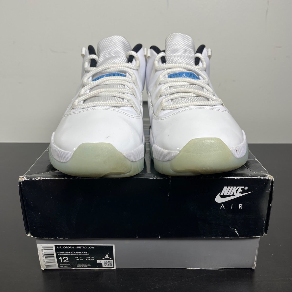 Jordan 11 Retro Low Legend Blue 12 (Moderately Worn Pre-Owned)JordanWhite/White-Black-Legend Blue - Image 2