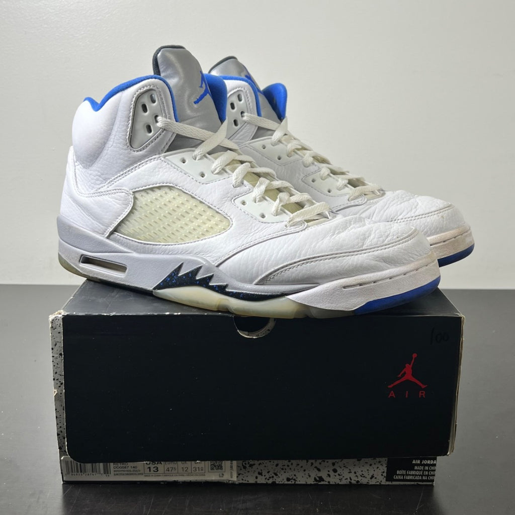 Jordan 5 Retro White Stealth (2021) 13 (Heavily Worn Pre-Owned)JordanWhite/Stealth- Black-Hyper-Royal - Image 1