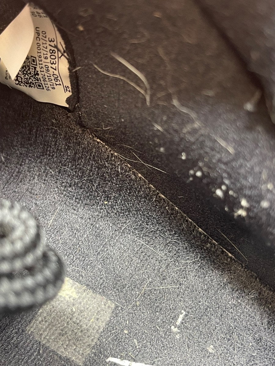 Jordan 11 Retro Playoffs Bred (2019) 12 (Moderately Worn Pre-Owned) - Image 8