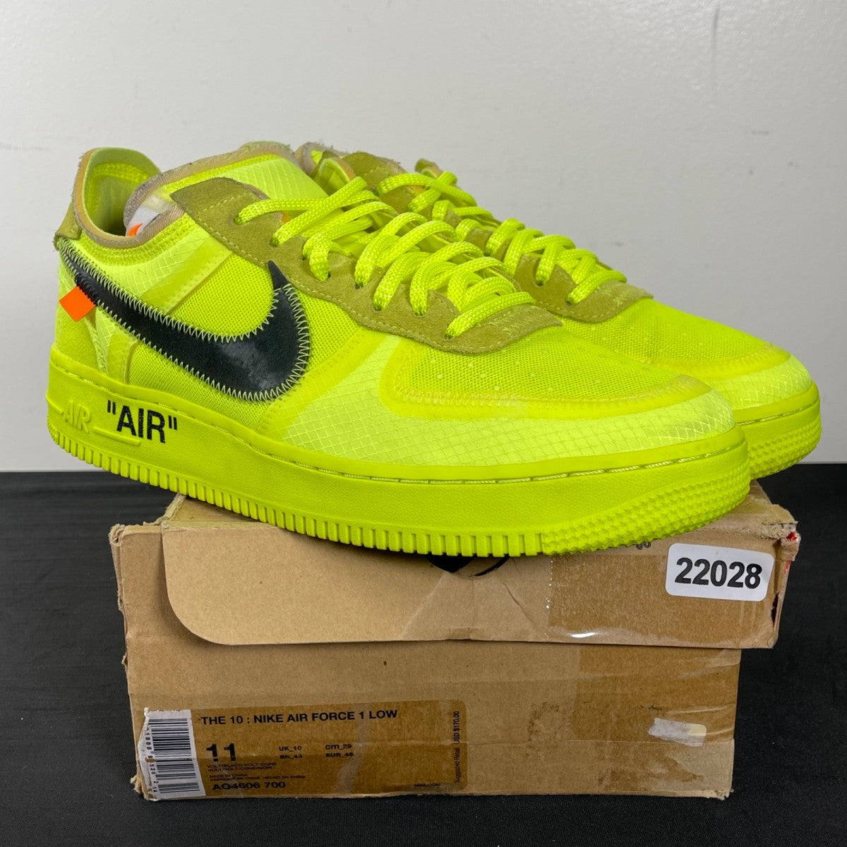 Nike Air Force 1 Low Off-White Volt 11 (Moderately Worn Pre-Owned)NikeVolt/Hyper Jade-Cone-Black - Image 1