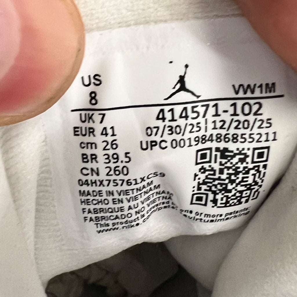 Jordan 13 Retro OG Chicago (2026) 8 (Lightly Worn Pre-Owned)JordanWhite/Black/True Red - Image 7