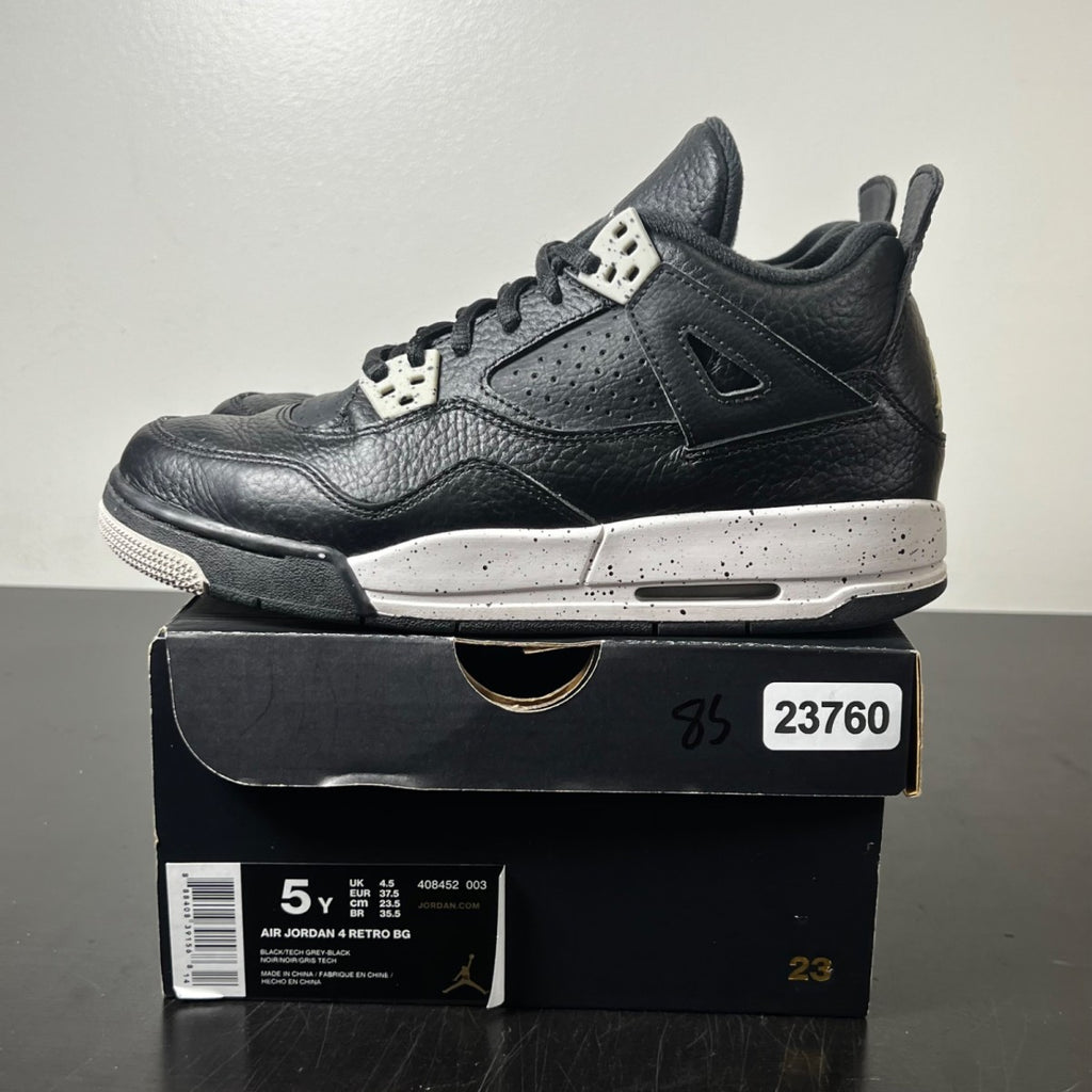 Jordan 4 Retro Oreo (2015) (GS) 5Y (Moderately Worn Pre-Owned)JordanBlack/Tech Grey-White - Image 3