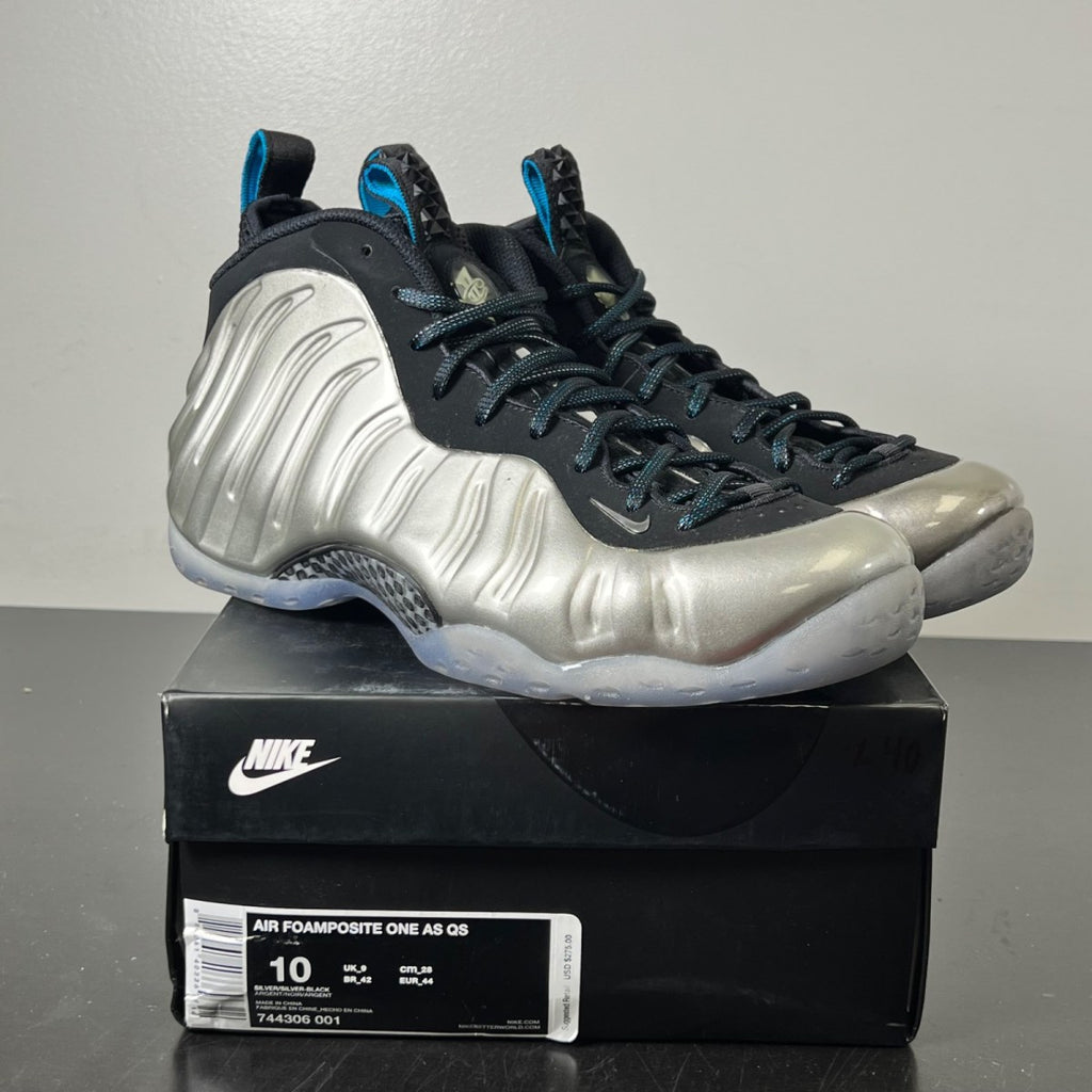 Nike Air Foamposite One Chromeposite 10 (Lightly Worn Pre-Owned)NikeMetallic Silver/Metallic Silver-Black - Image 1