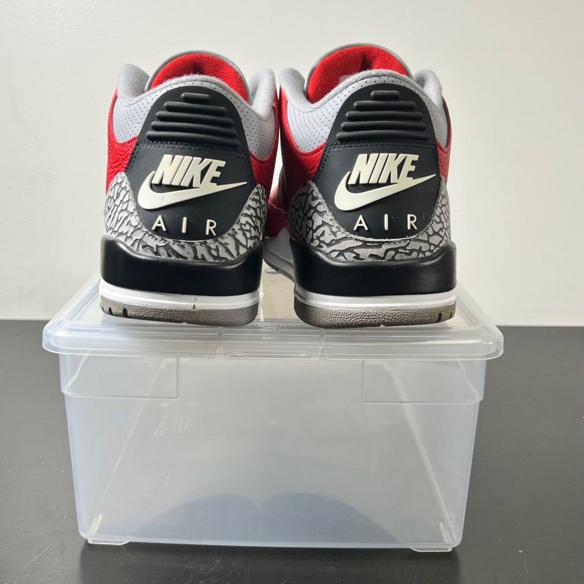 Jordan 3 Retro SE Unite 11 (Moderately Worn Pre-Owned)JordanFire Red/Fire Red-Cement Grey-Black - Image 5