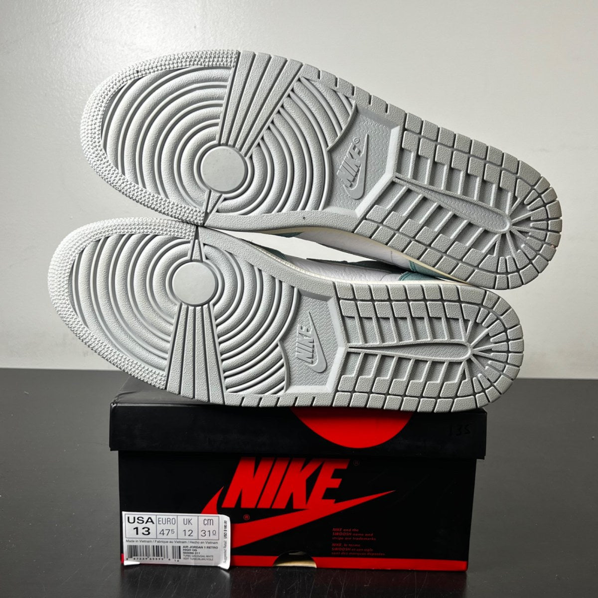 Jordan 1 Retro High Turbo Green 13 (Lightly Worn Pre-Owned)JordanTurbo Green/Sail-White-Light Smoke Grey - Image 6