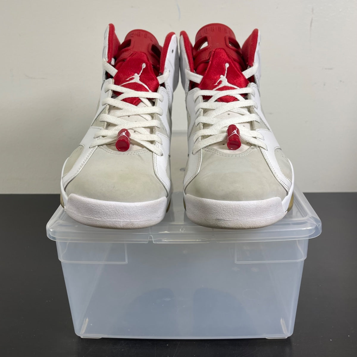 Jordan 6 Retro Alternate Hare 11.5 (Moderately Worn Pre-Owned)JordanWhite/Gym Red-Pure Platinum - Image 2