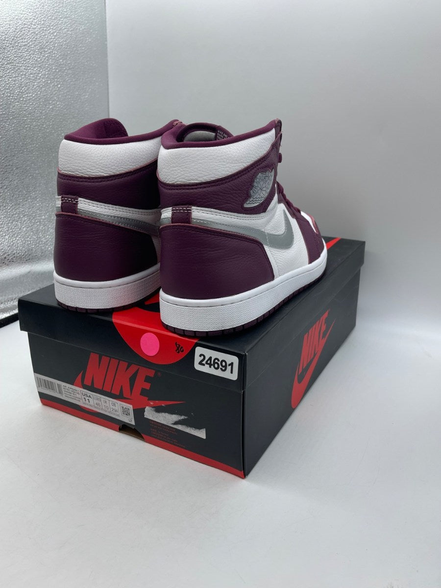 Jordan 1 Retro High OG Bordeaux 11 (Moderately Worn Pre-Owned)JordanBordeaux/White-Metallic Silver - Image 5