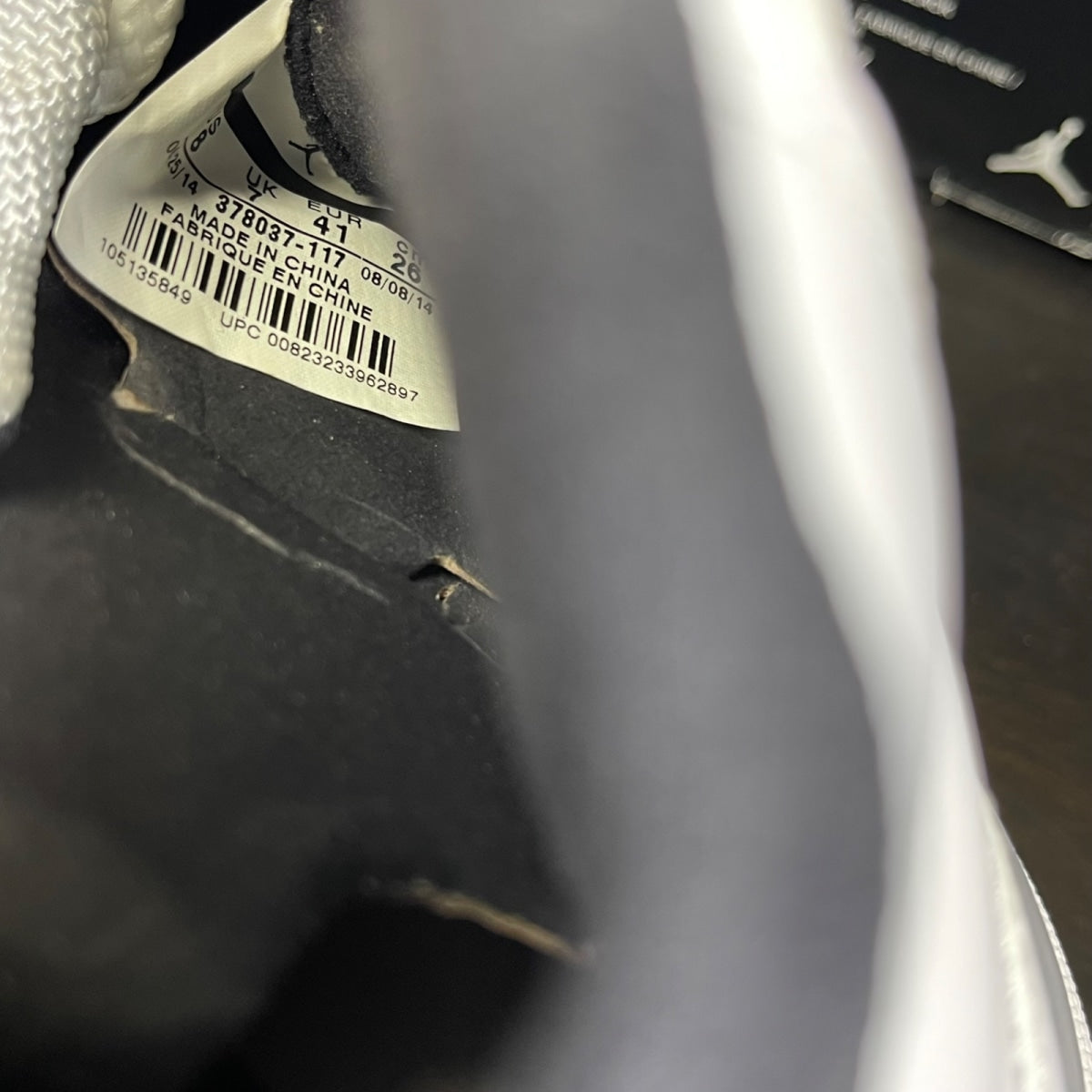 Jordan 11 Retro Legend Blue (2014) 8 (Moderately Worn Pre-Owned)JordanWhite/Black-Legend Blue - Image 6