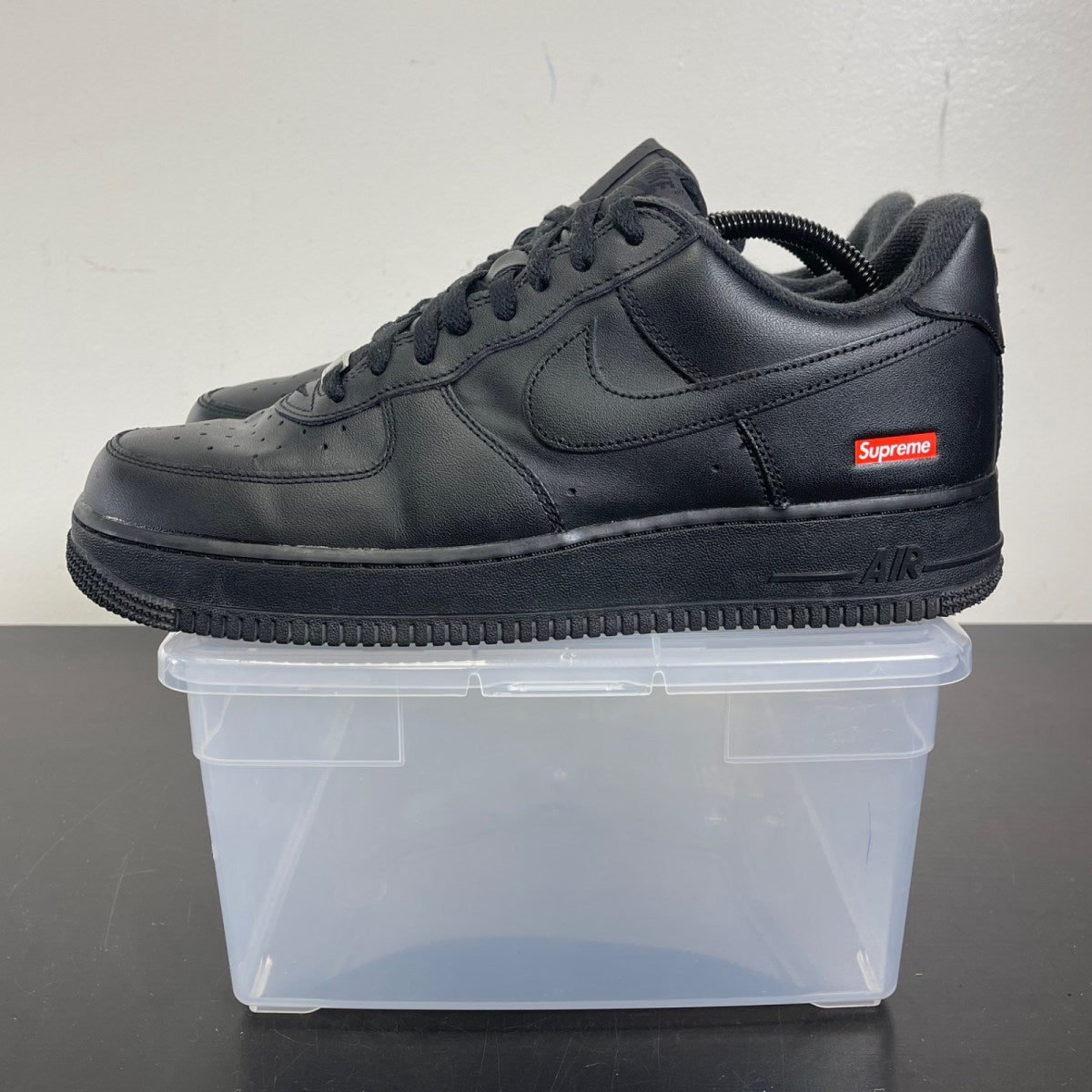Nike Air Force 1 Low Supreme Black 10.5 (Moderately Worn Pre-Owned)NikeBlack/Black-Black - Image 3