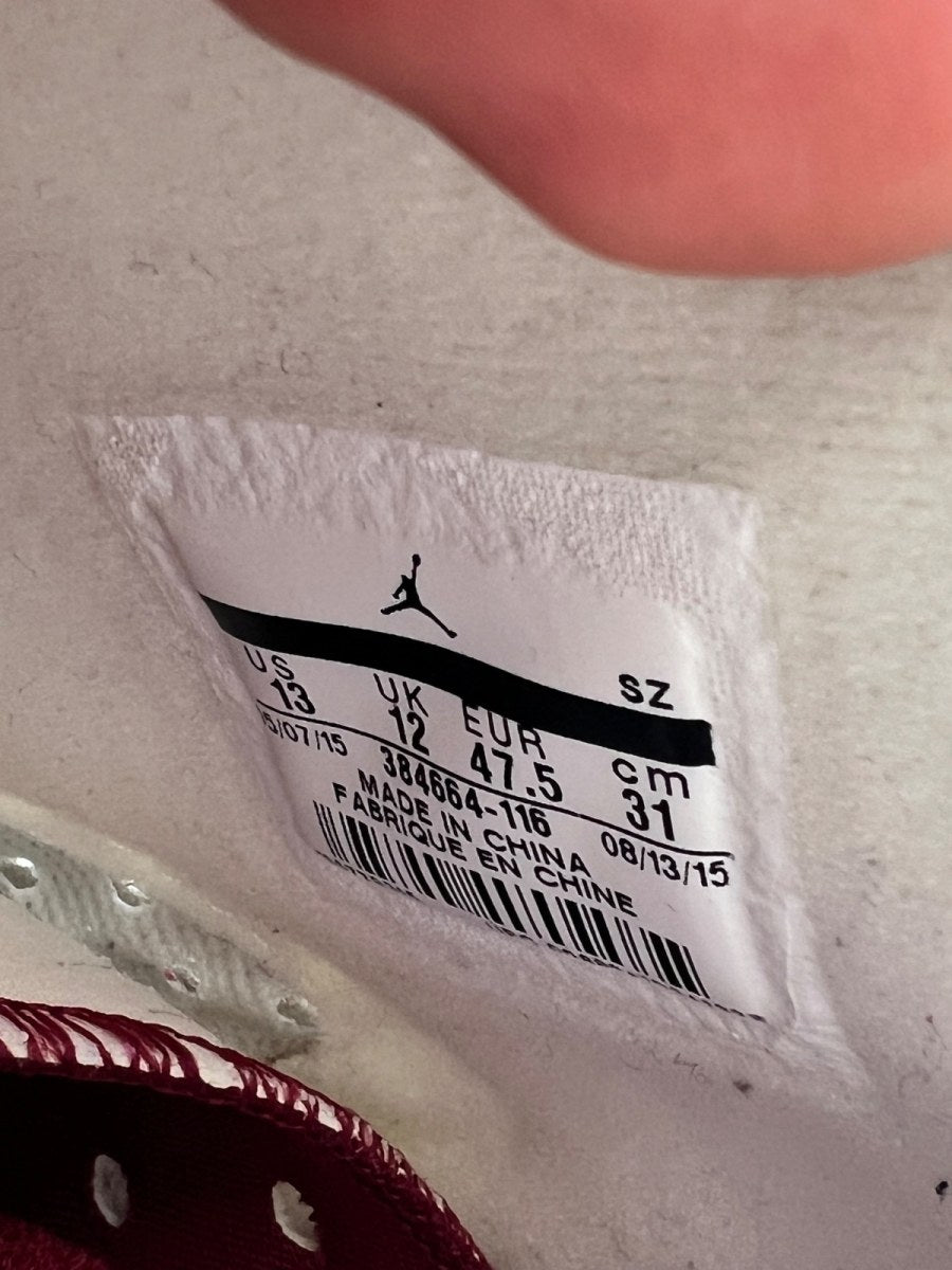 Jordan 6 Retro Maroon (2015) 13 (Moderately Worn Pre-Owned)JordanOff White/New Maroon - Image 6