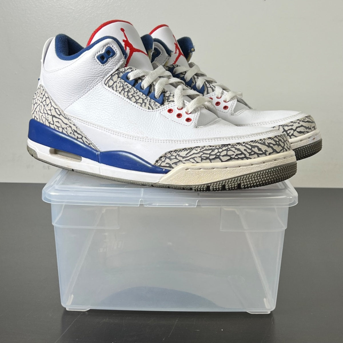 Jordan 3 Retro True Blue (2016) 11.5 (Heavily Worn Pre-Owned)JordanWhite/True Blue-Varsity Red - Image 1