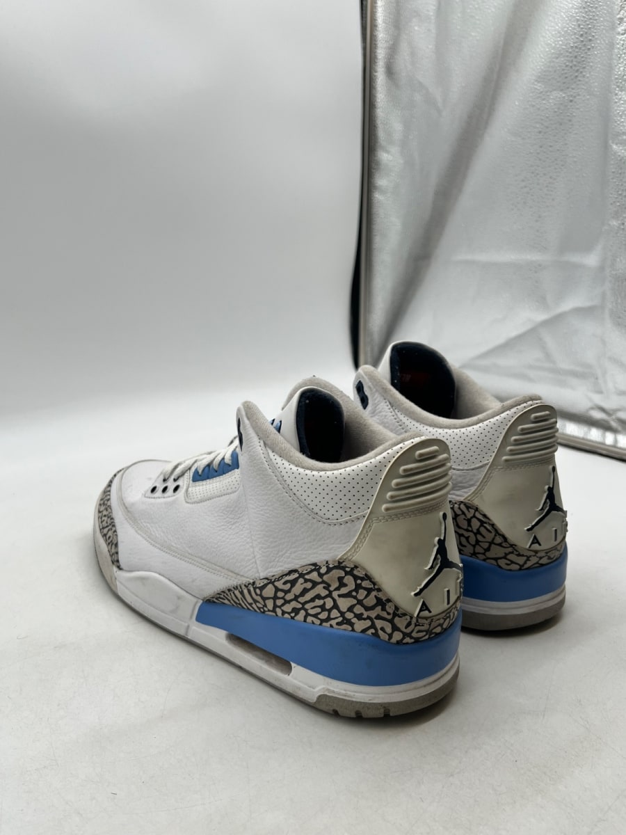 Jordan 3 Retro UNC (2020) 13 (Moderately Worn Pre-Owned)JordanWhite/Valor Blue-Tech Grey - Image 2