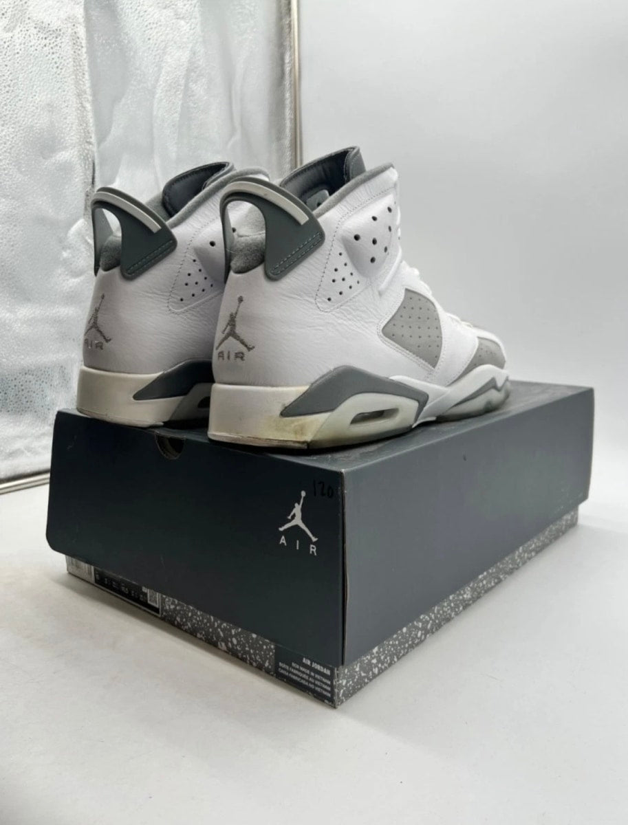 Jordan 6 Retro Cool Grey 15 (Moderately Worn Pre-Owned)JordanWhite/Medium Grey/Cool Grey - Image 4