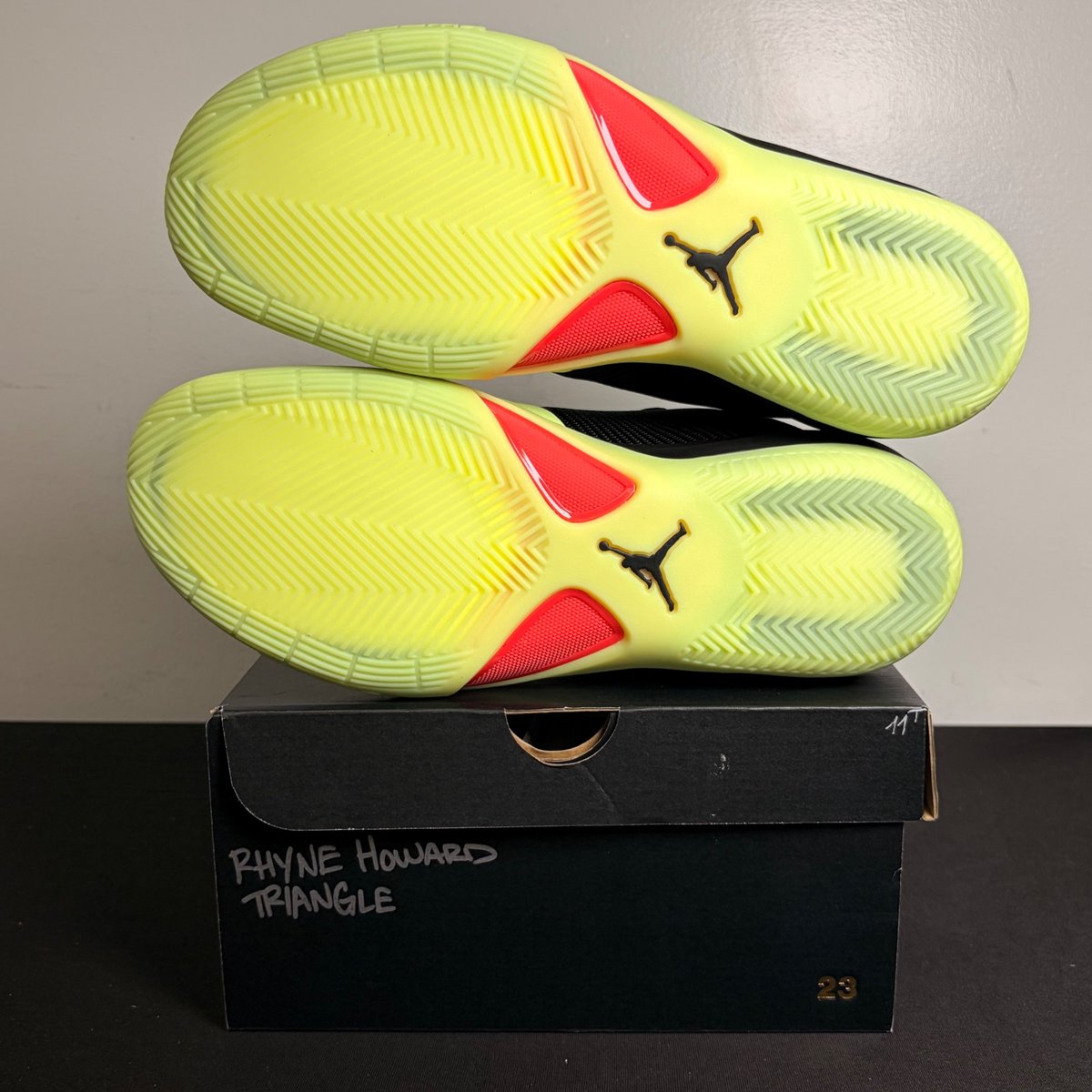 Jordan Triangle Black Barely Volt (Size 11.5) - aux