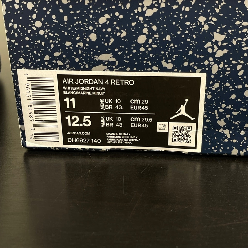 Jordan 4 Retro Midnight Navy 11 (Moderately Worn Pre-Owned)JordanWhite/Midnight Navy/Light Smoke Grey-Fire Red - Image 7